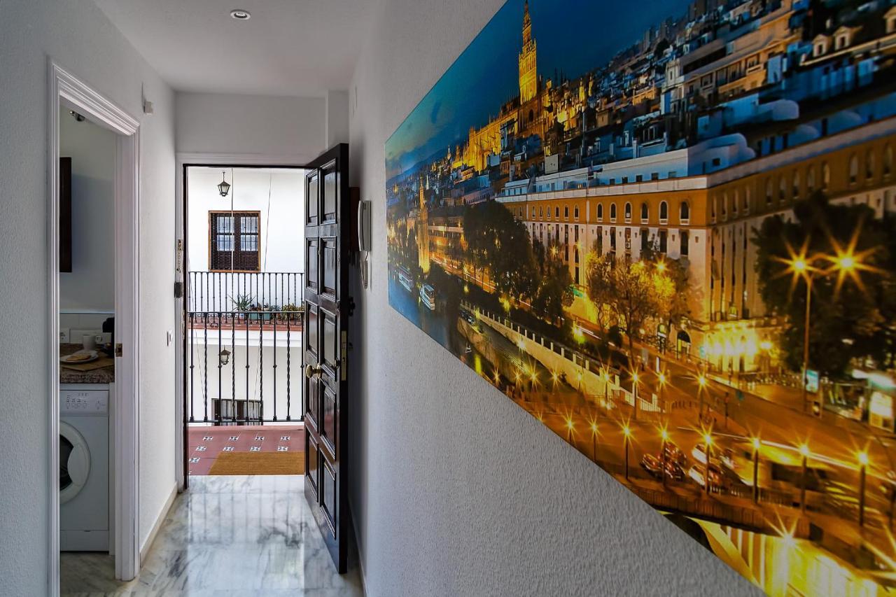 More Center Apartment Севілья Екстер'єр фото